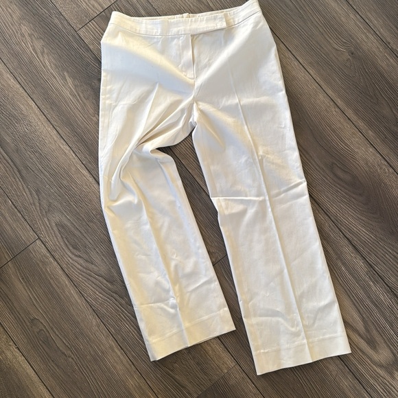 Escada Off-White Classic
Lightweight Cotton Twill Pants size 34 or US 6 - Picture 3 of 11